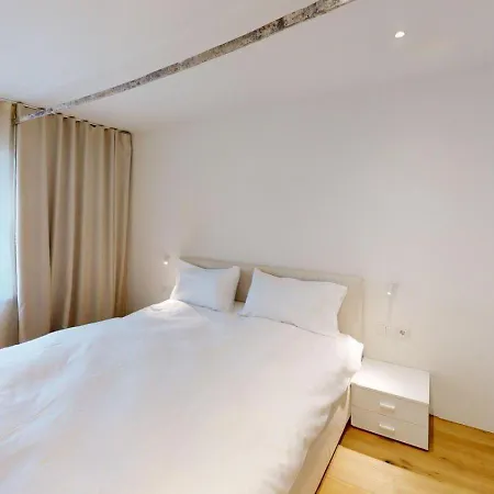 2 Separate Fuer Max 8 Pers Apartment Paternion