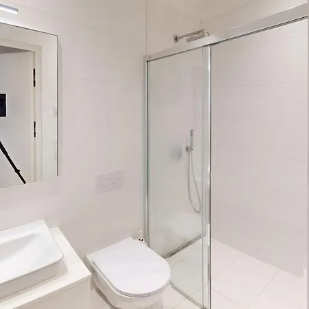 2 Separate Fuer Max 8 Pers Apartment *