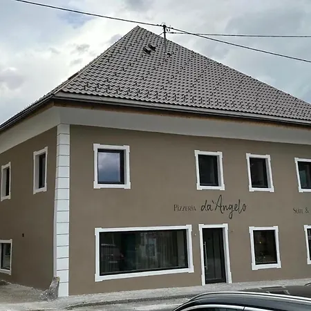 2 Separate Fuer Max 8 Pers Apartment *